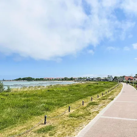 - Glw651 By Interhome