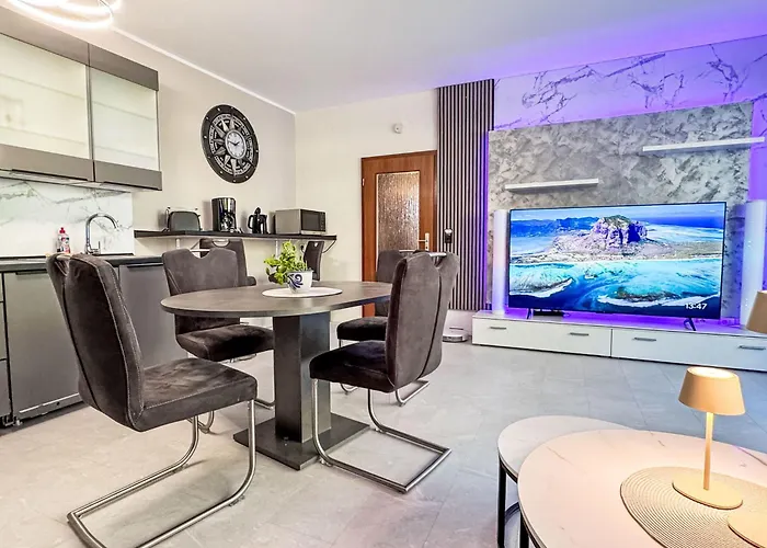- Glw651 By Interhome *