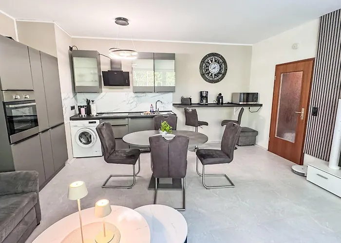 - Glw651 By Interhome